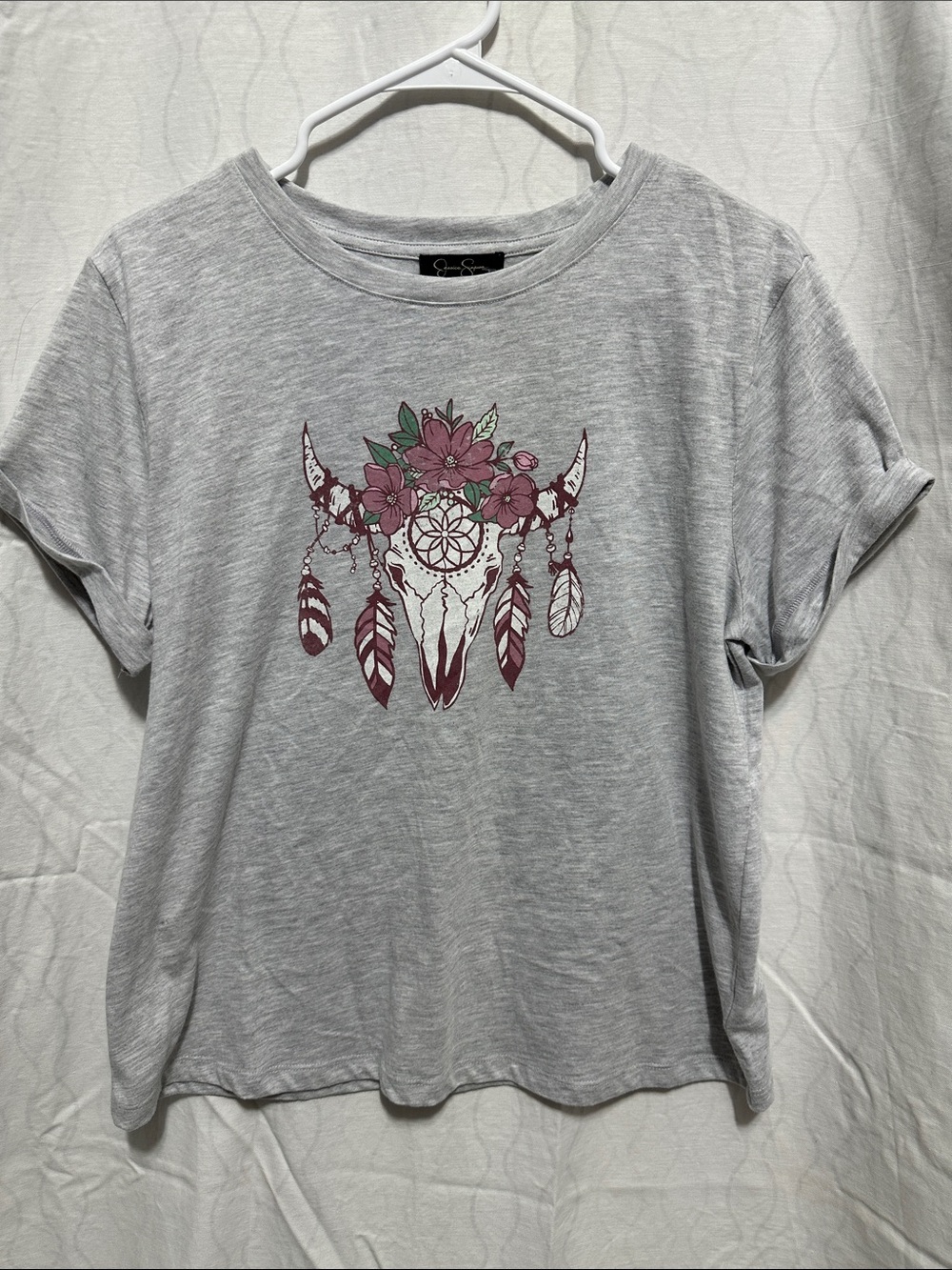 Jessica Simpson Gray Short Sleeve Tee with Floral Bull Skull‎ Graphic size M